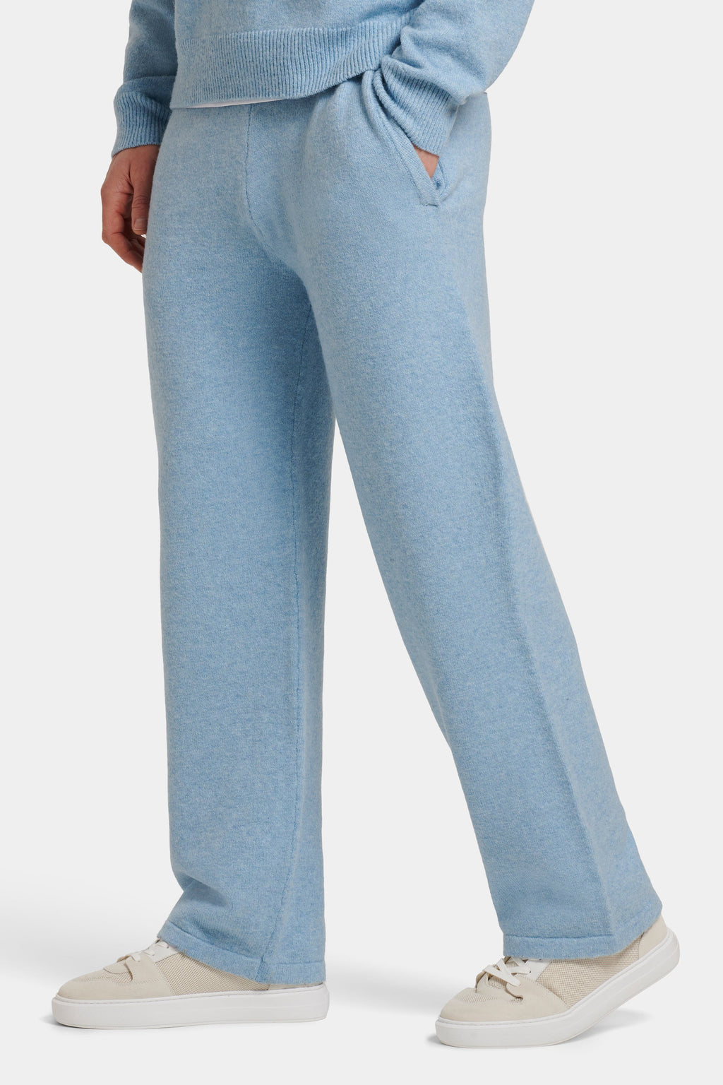 THE SAVONA JOGGER CLEAN SHAPE