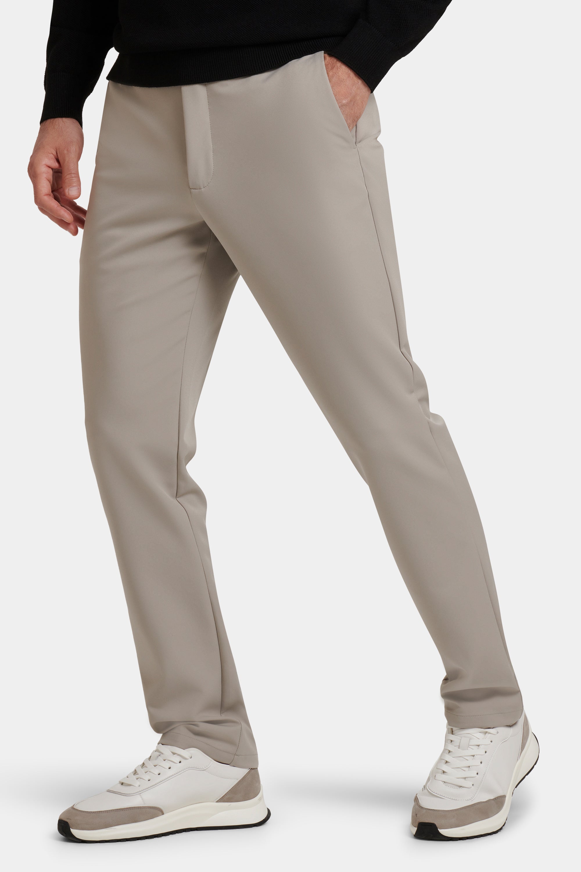 THE TECH PANTS LOOK SHARP