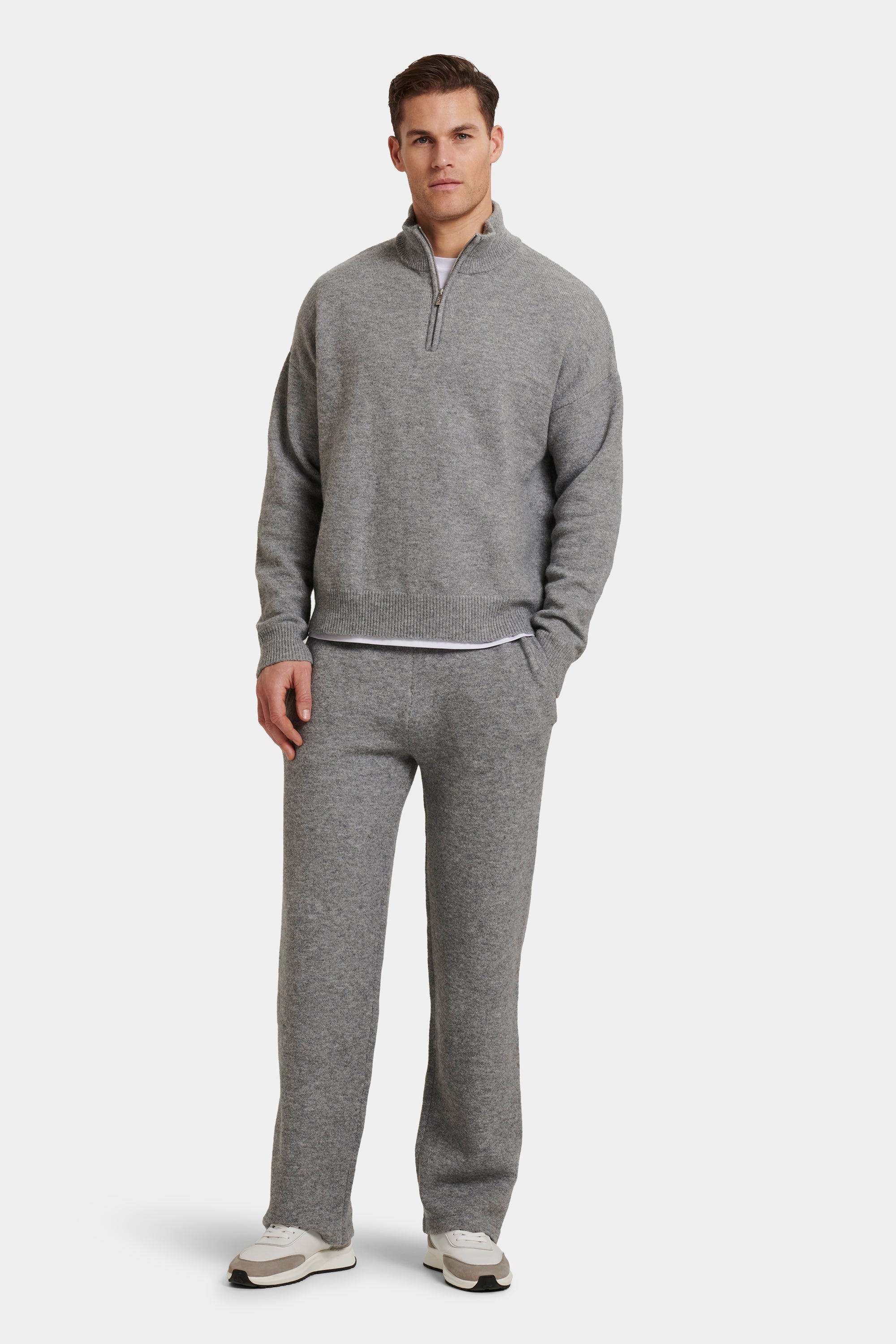 THE SAVONA JOGGER CLEAN SHAPE