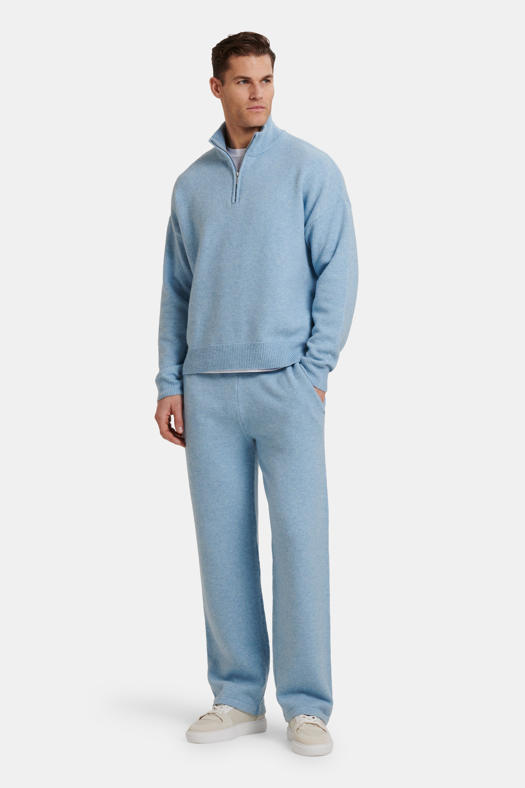 THE SAVONA JOGGER CLEAN SHAPE