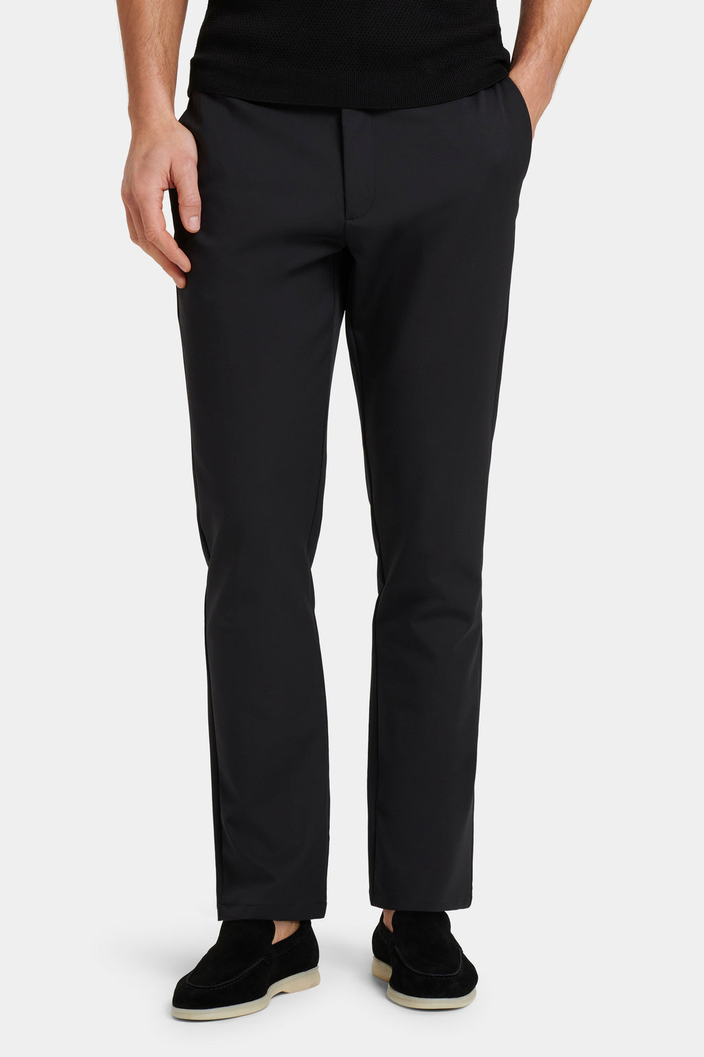 THE TECH PANTS LOOK SHARP