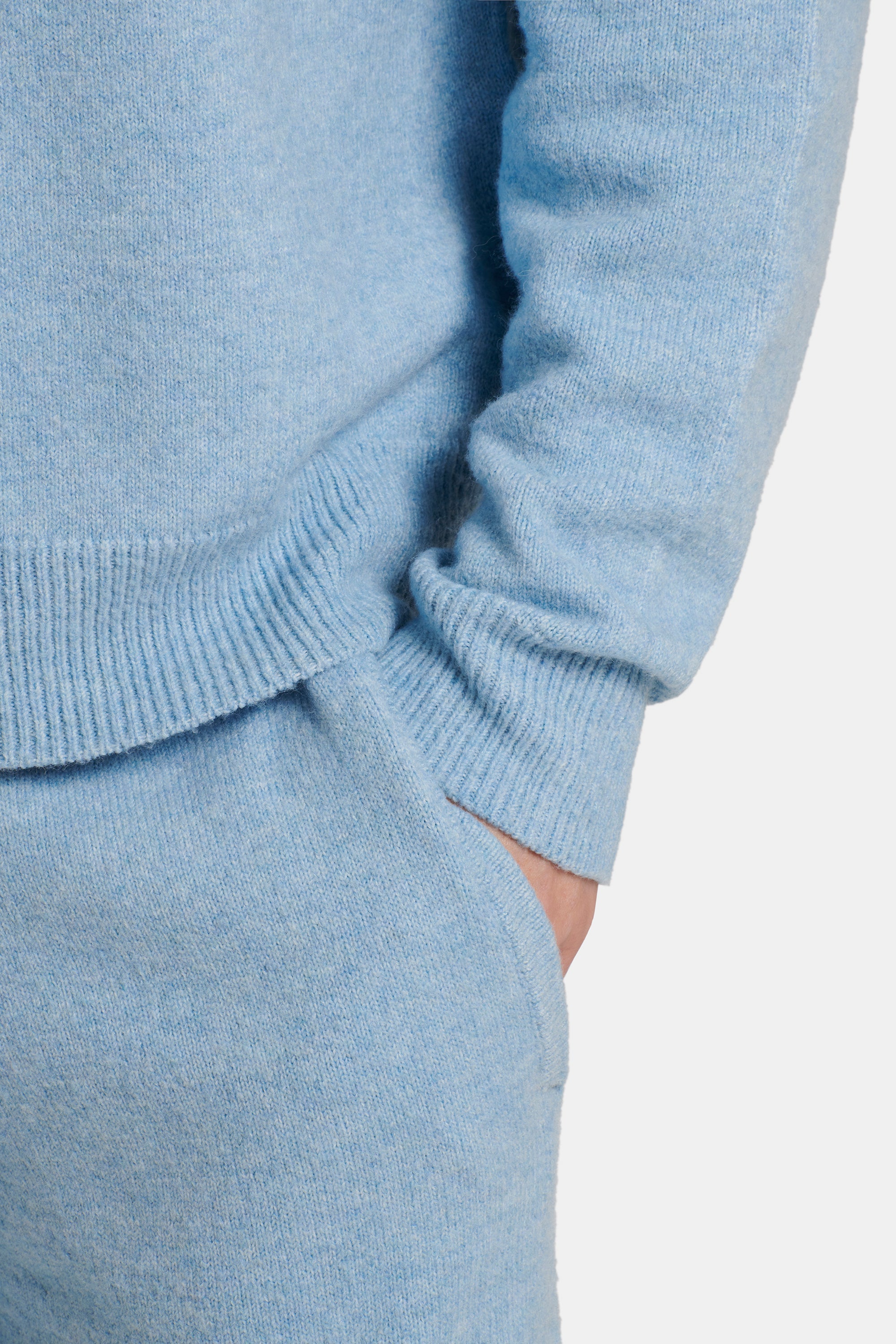 THE SAVONA JOGGER CLEAN SHAPE