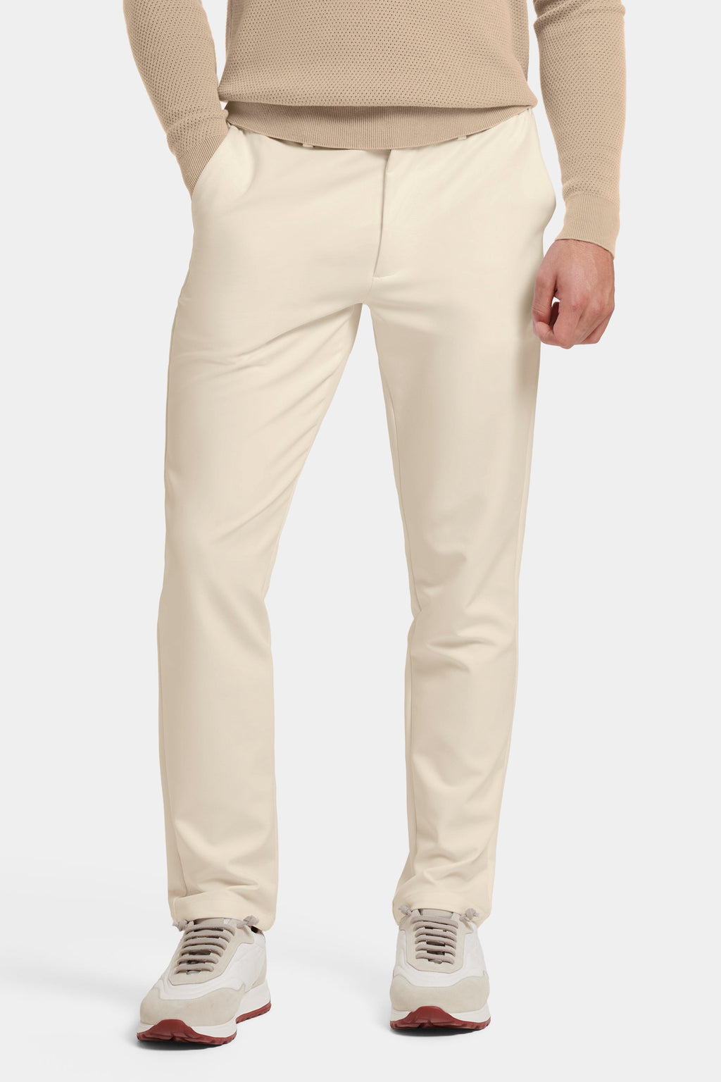 THE TECH PANTS LOOK SHARP