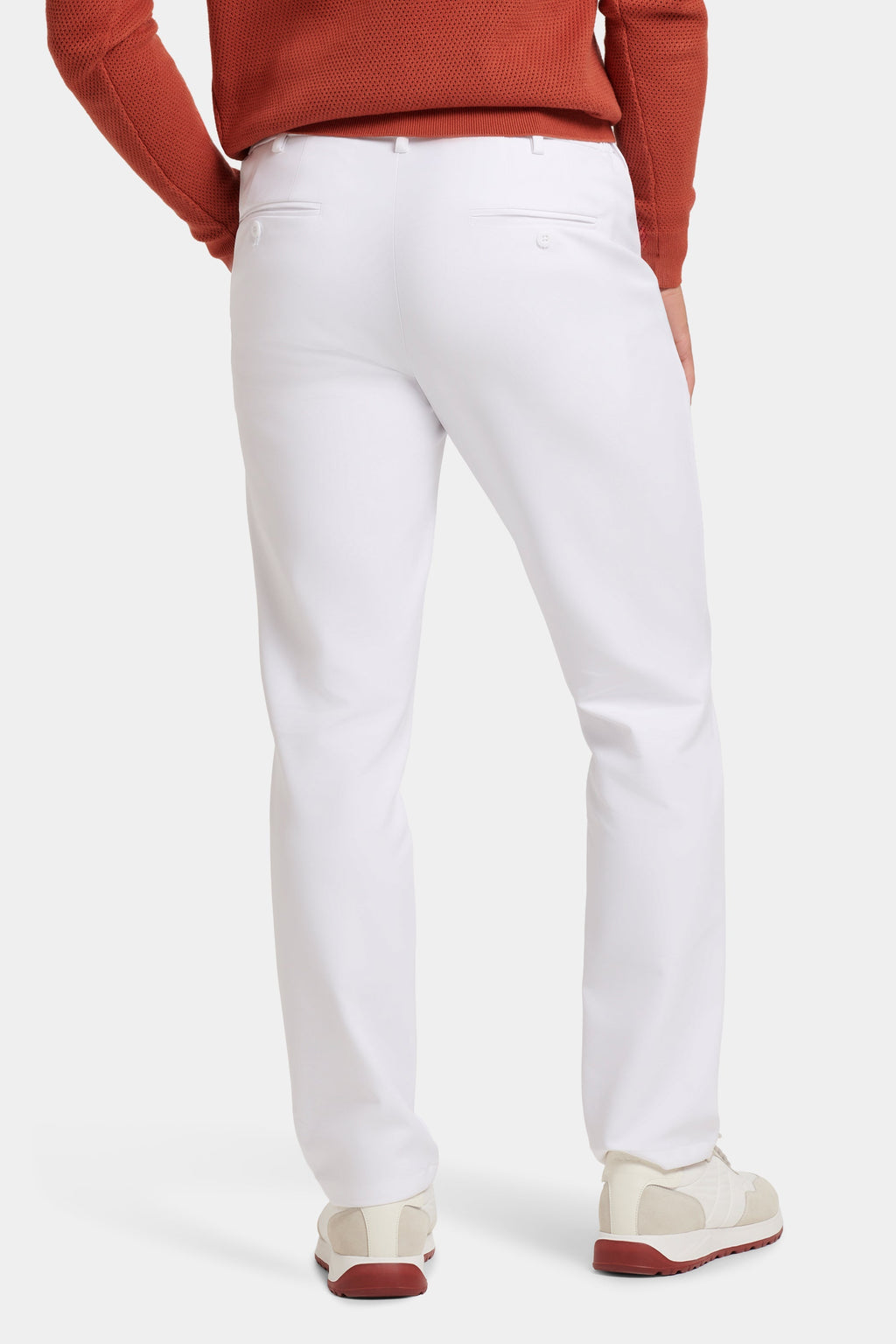 THE TECH PANTS LOOK SHARP