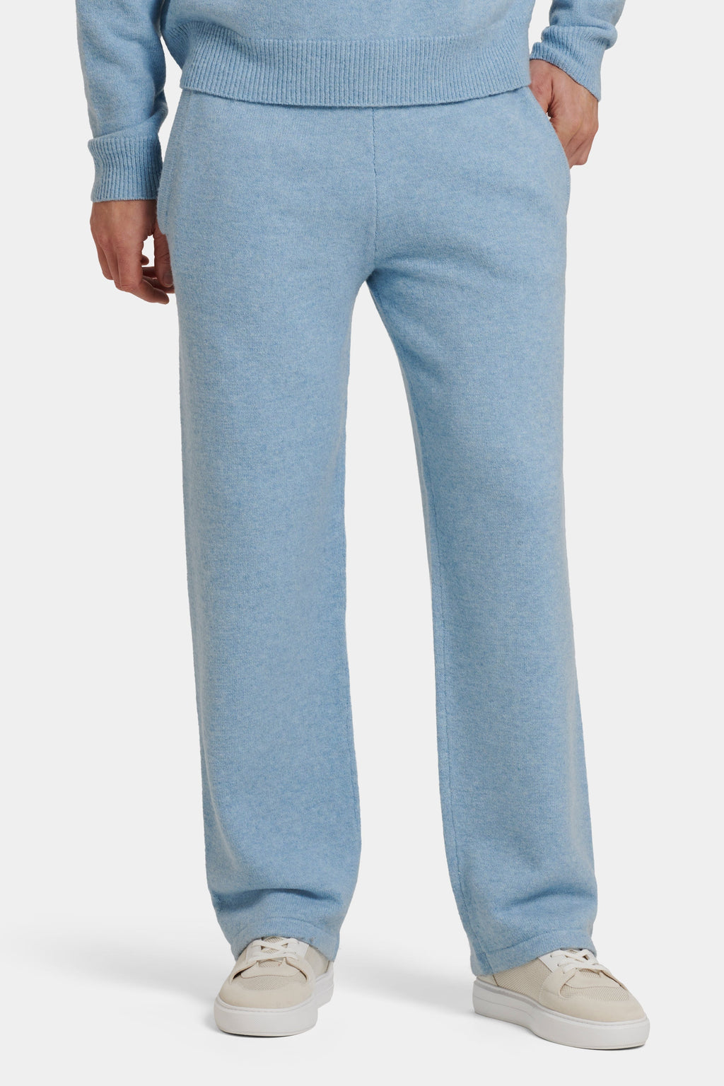 THE SAVONA JOGGER CLEAN SHAPE