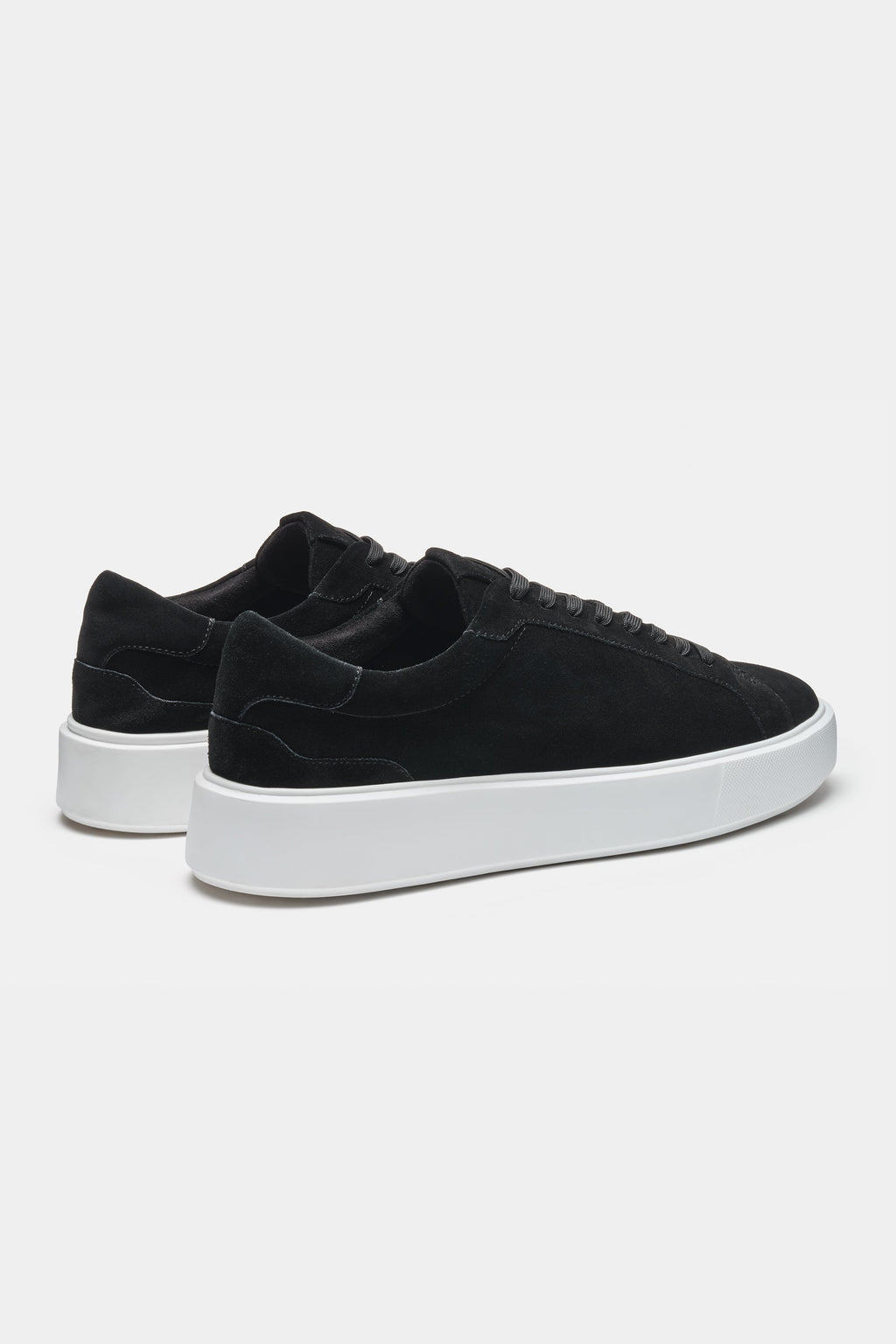 CLASSIC SUEDE TRAINER