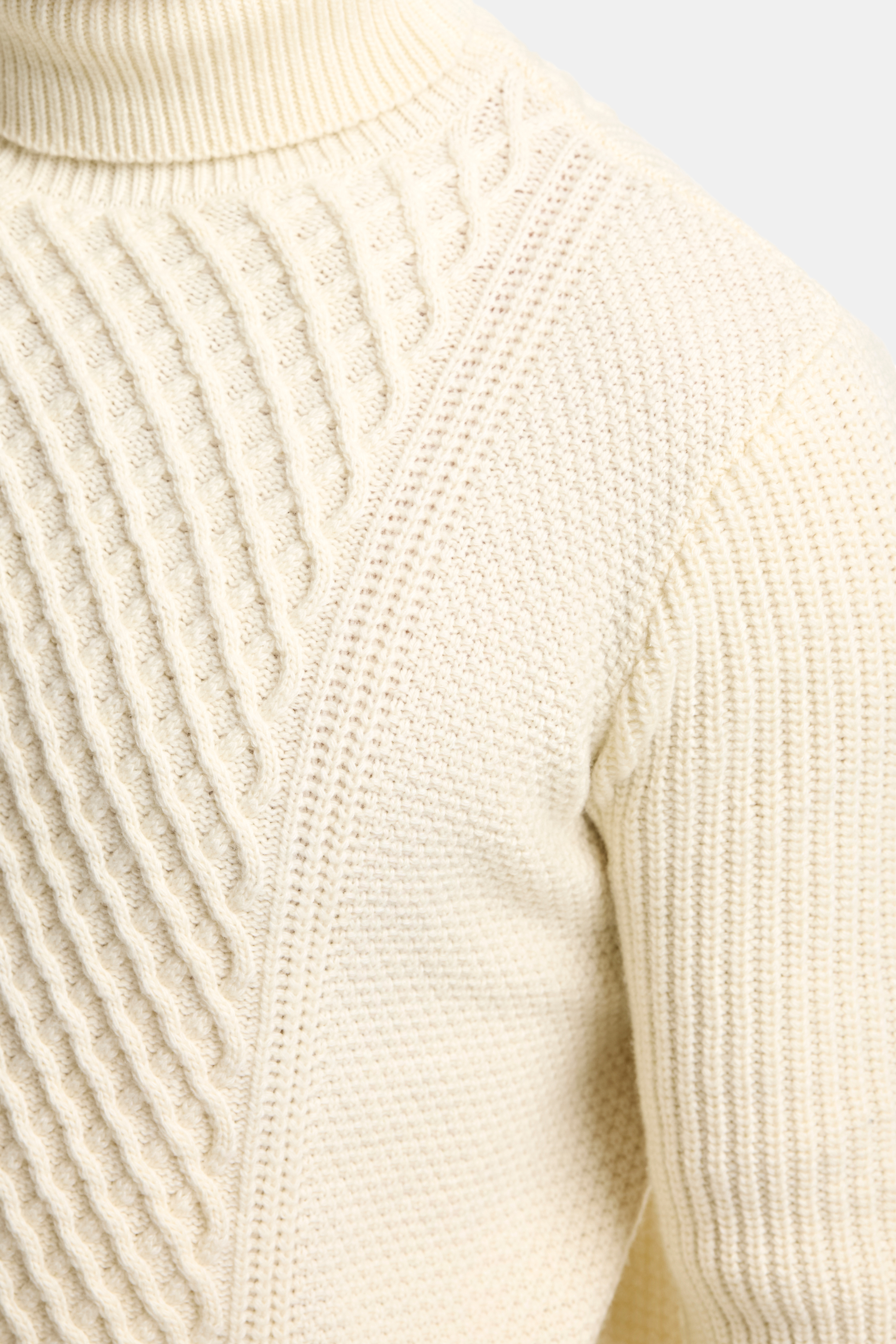 THE NICO REFINED WARMTH