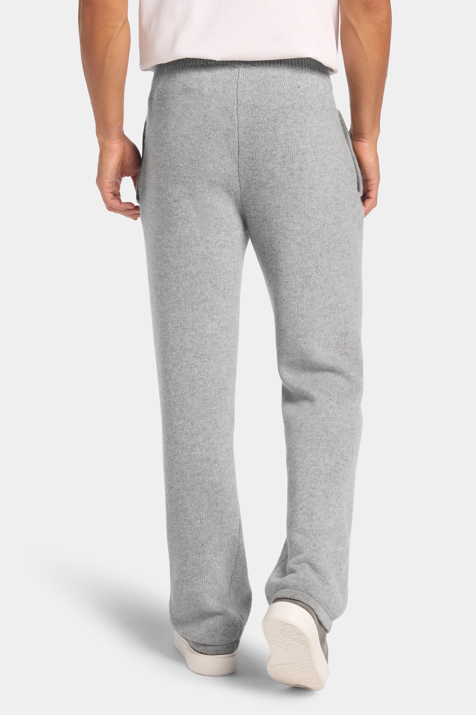 THE SAVONA JOGGER CLEAN SHAPE