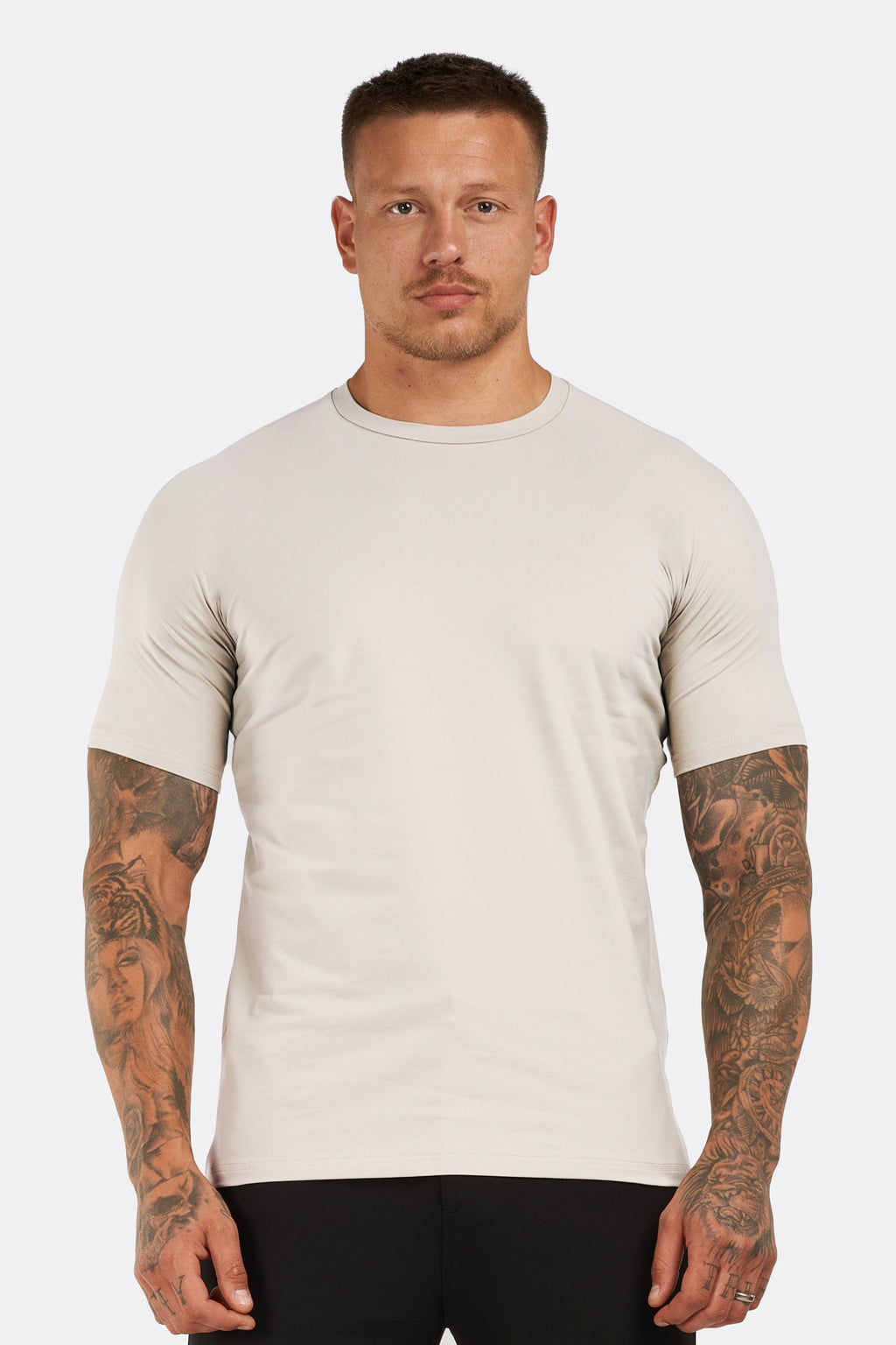 ESSEN CORE T-SHIRT
