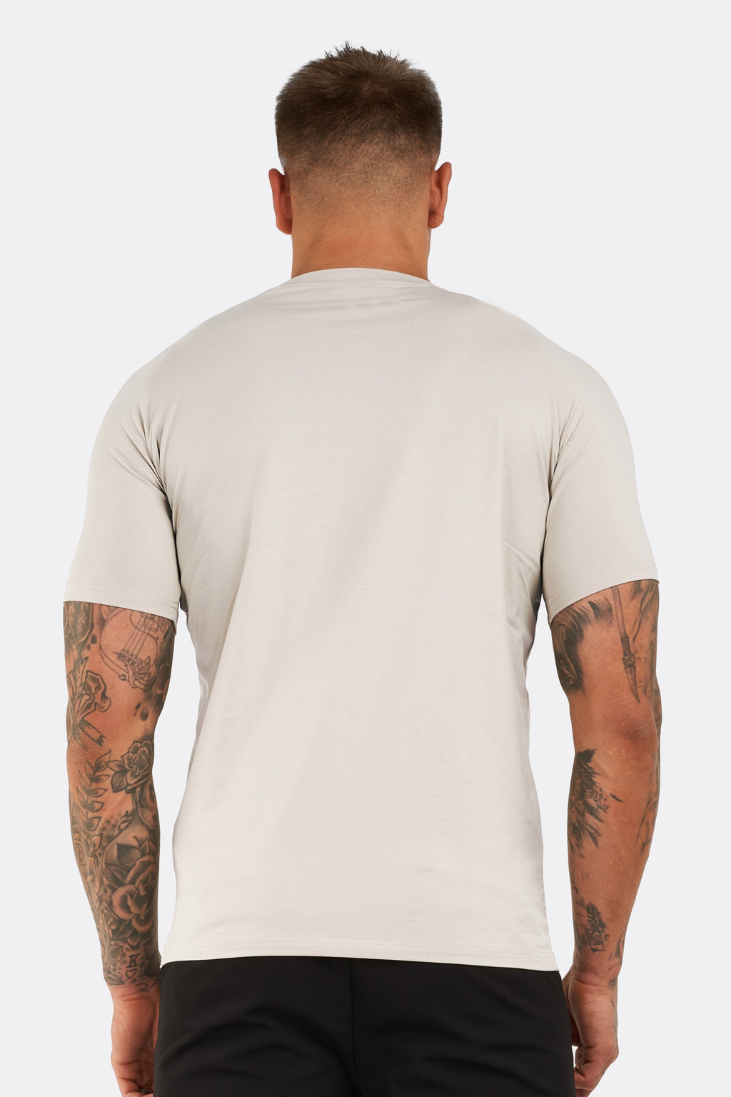 ESSEN CORE T-SHIRT