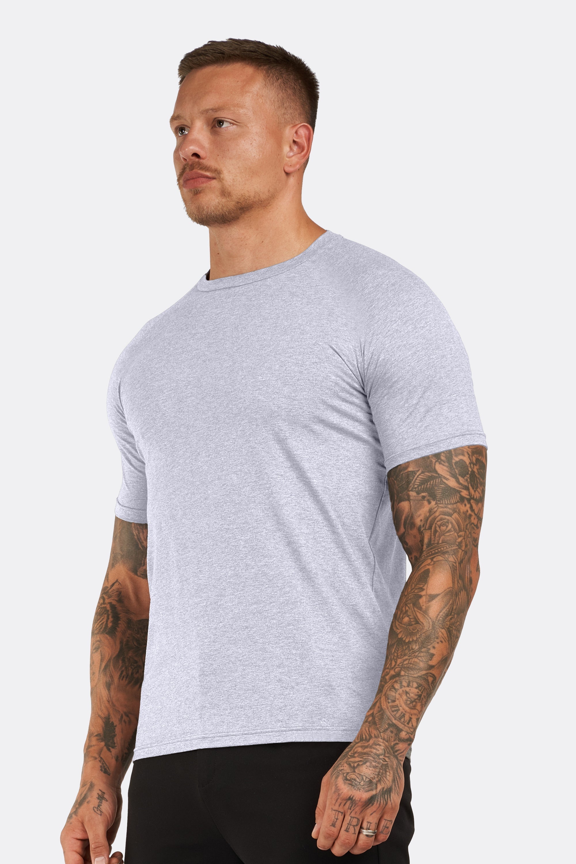 ESSEN CORE T-SHIRT