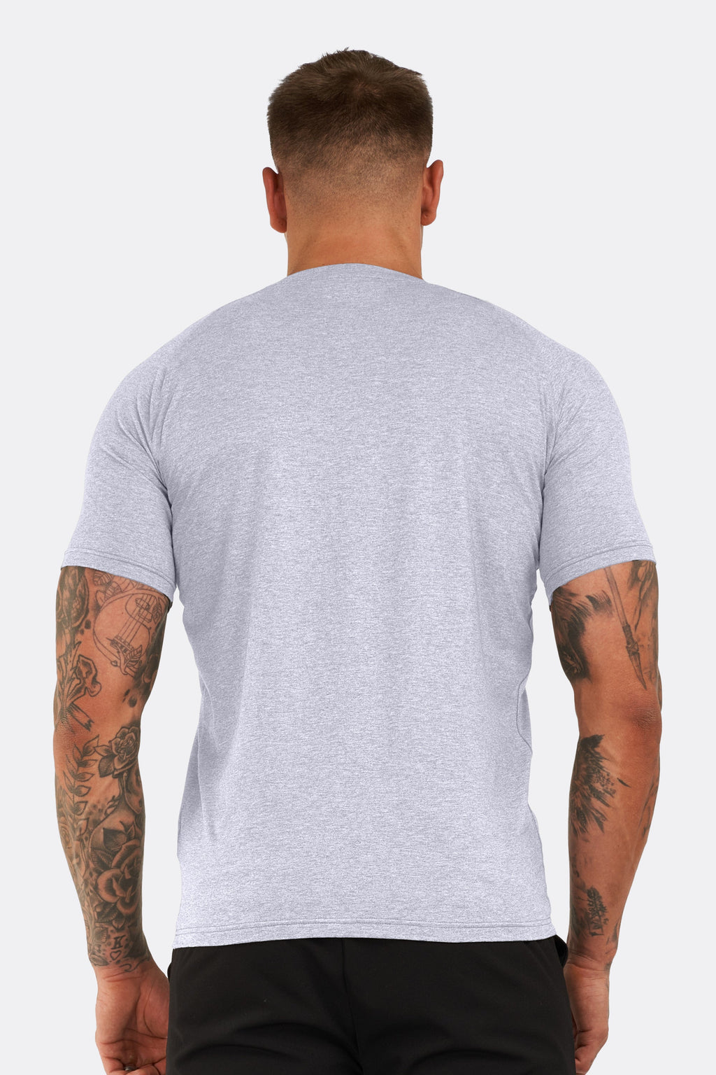 ESSEN CORE T-SHIRT